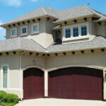 Wybór bramy garażowej - na co zwrócić uwagę przed zakupem?