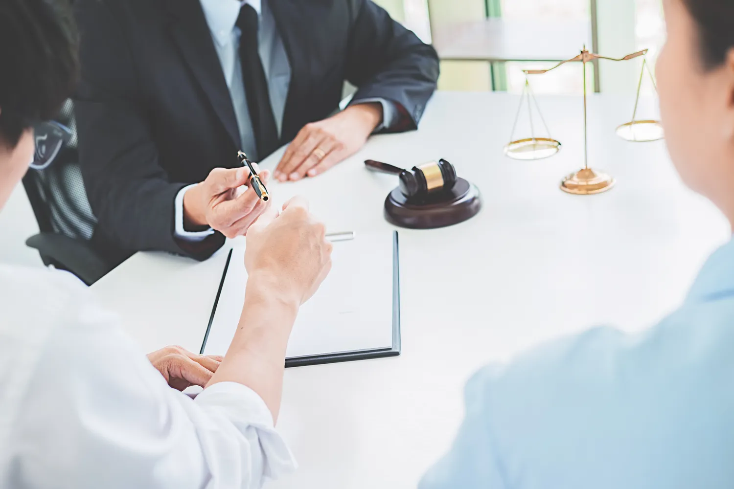 Rozwód z orzeczeniem o winie co daje?